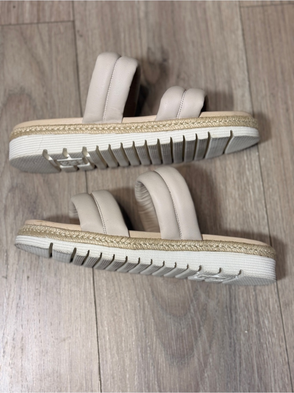 Ara Beige High Soft Leather Slide